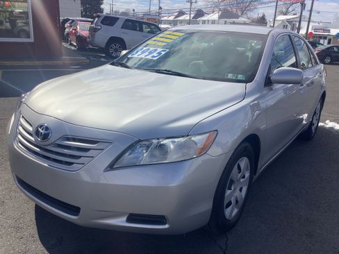 Used 2009 Toyota Camry LE image 4