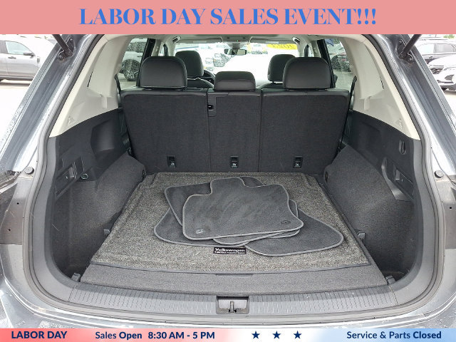 Used 2023 Volkswagen Tiguan SE w/ Panoramic Sunroof Package AWD/4WD image 30