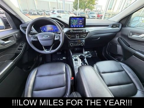Used 2022 Ford Escape Titanium w/ Class II Trailer Tow Package AWD/4WD image 11
