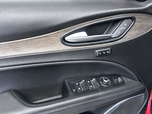 Used 2018 Alfa Romeo Stelvio Ti image 15