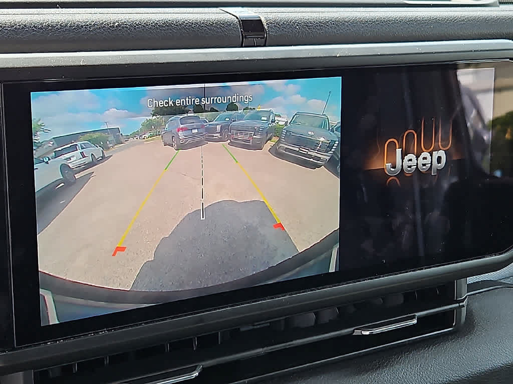 Used 2024 Jeep Wrangler Unlimited AWD/4WD image 16