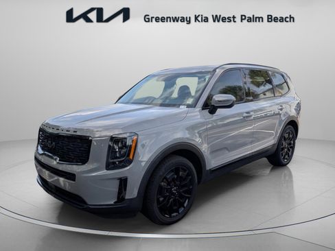 Used 2022 Kia Telluride EX w/ EX Premium Package AWD/4WD image 3