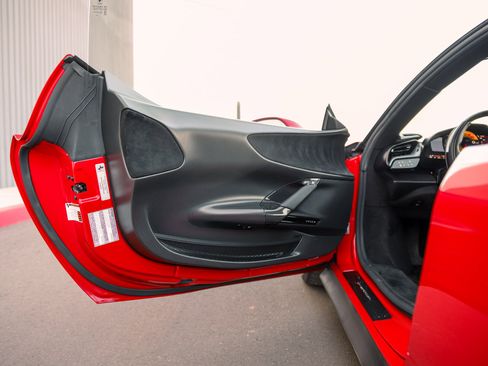 Used 2021 Ferrari SF90 Stradale image 10