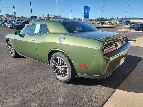 Used 2019 Dodge Challenger GT w/ Driver Convenience Group image 7