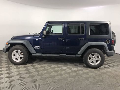 Used 2013 Jeep Wrangler Unlimited Sport image 5