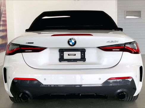 Used 2022 BMW 430i xDrive Convertible w/ M Sport Package image 5