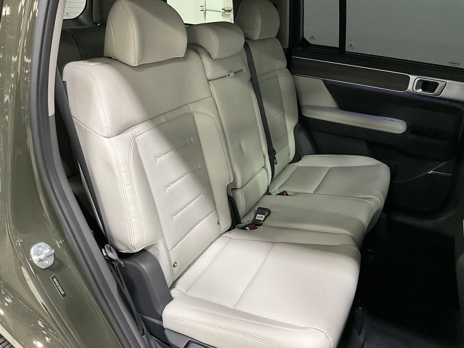 Used 2024 Hyundai Santa Fe Limited AWD/4WD image 24