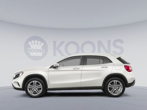 Certified 2017 Mercedes-Benz GLA 250 4MATIC image 2