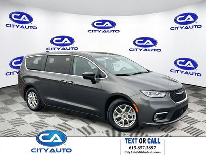 Used 2023 Chrysler Pacifica Touring-L