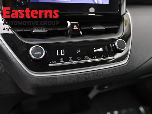 Used 2023 Toyota Corolla LE FWD image 20