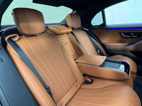 Used 2023 Mercedes-Benz S 580 4MATIC Sedan image 47