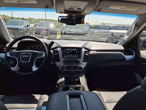 Used 2020 GMC Yukon SLT w/ Premium Edition RWD image 33