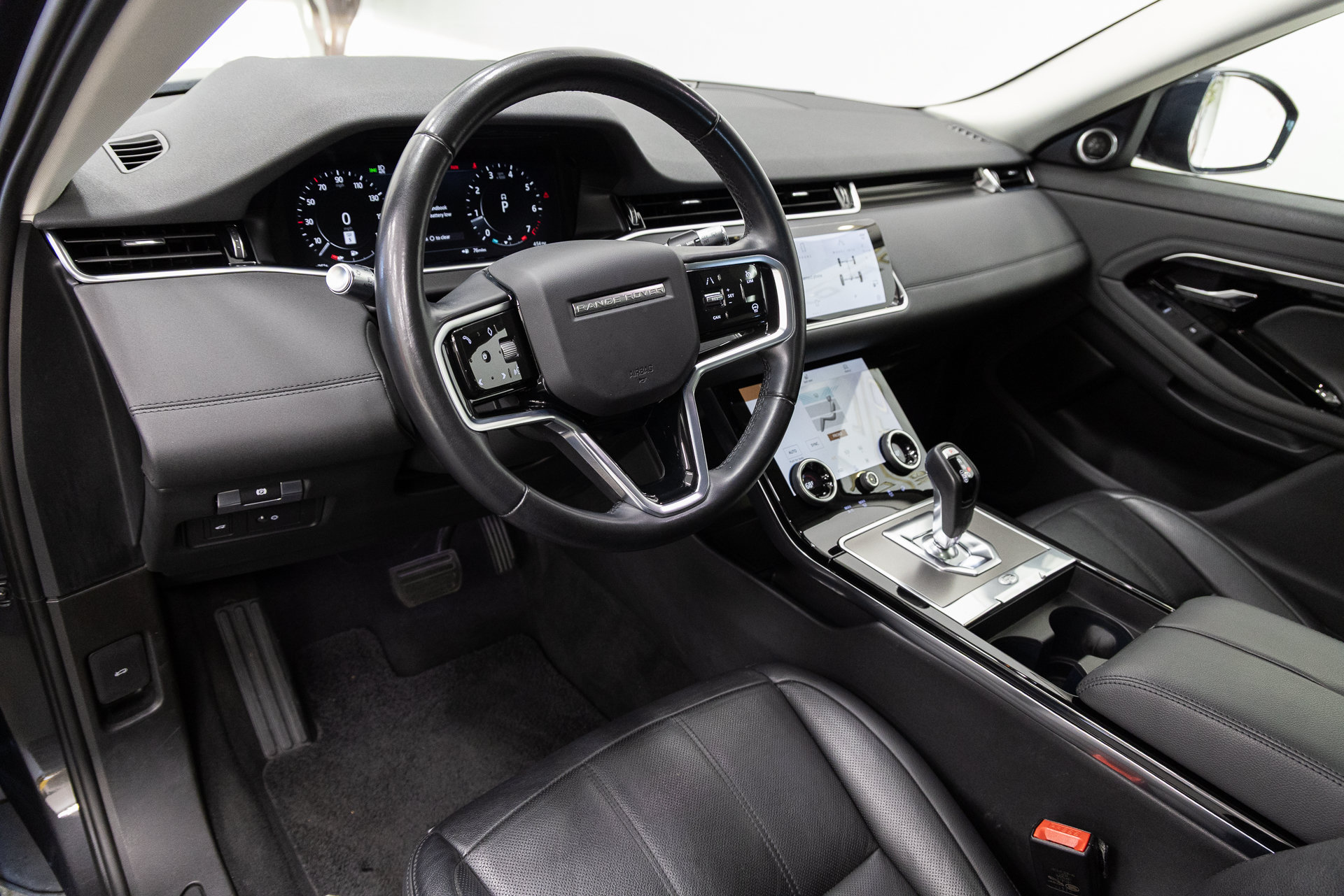 Used 2022 Land Rover Range Rover Evoque SE AWD/4WD image 6