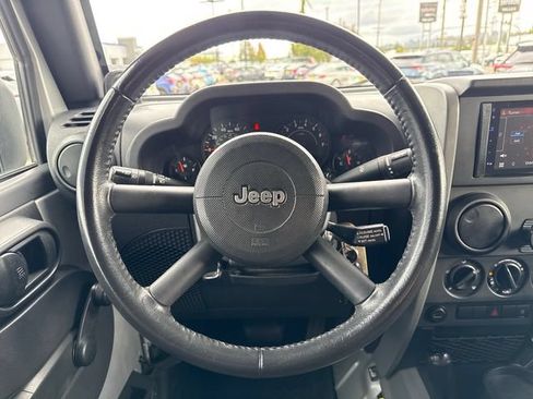 Used 2009 Jeep Wrangler X AWD/4WD image 9