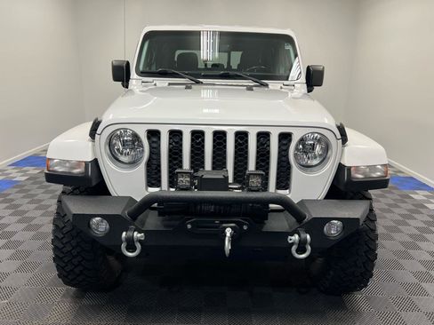 Used 2020 Jeep Gladiator Overland image 2
