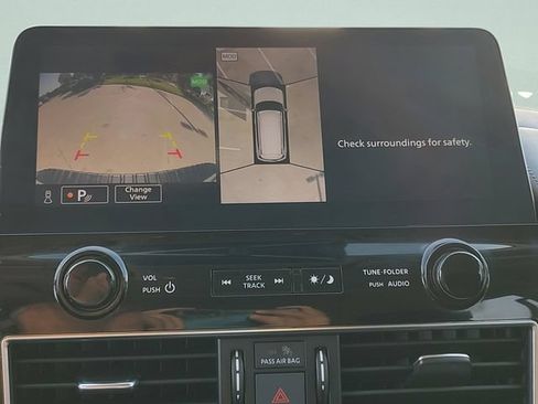 Used 2022 Nissan Armada Platinum w/ Captain's Chairs Package RWD image 15