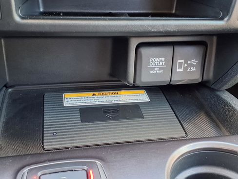 Used 2022 Honda Pilot Special Edition image 9