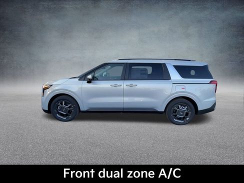 New 2026 Kia Carnival EX image 13