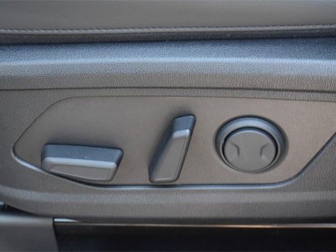 New 2025 Kia Sorento SX image 22