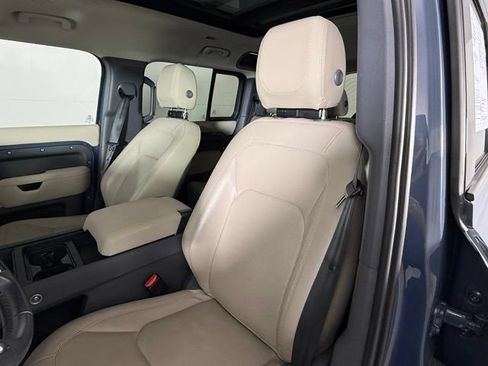 Used 2023 Land Rover Defender 110 S AWD/4WD image 6