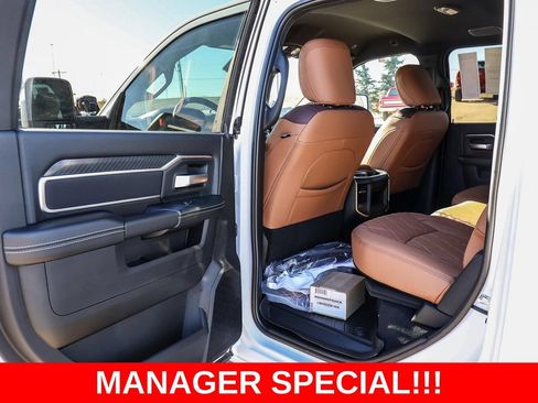 New 2025 RAM 2500 Big Horn AWD/4WD image 37