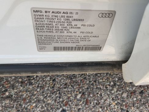 Used 2023 Audi Q4 e-tron Premium Plus w/ Premium Plus AWD/4WD image 18