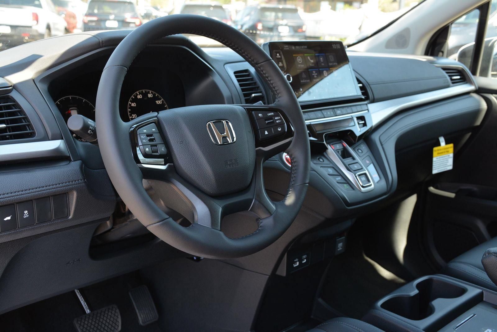 Used 2026 Honda Odyssey EX-L image 9