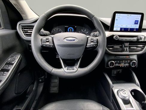 Used 2022 Ford Escape SEL FWD image 8