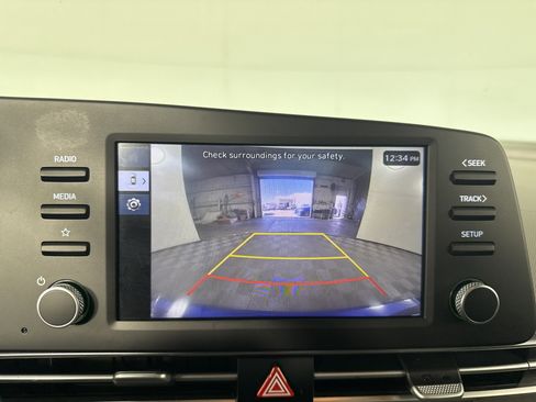 Used 2024 Hyundai Elantra SE image 26