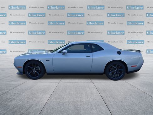 Used 2023 Dodge Challenger R/T w/ Plus Package image 10