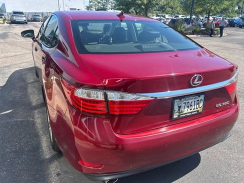 Used 2013 Lexus ES 350 w/ Luxury Pkg FWD image 26