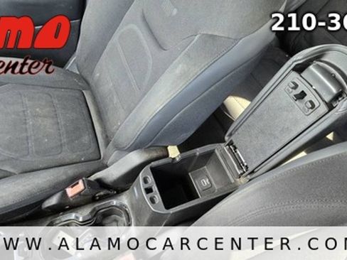 Used 2017 Jeep Renegade Altitude FWD image 40