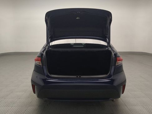 Used 2020 Toyota Corolla LE image 29