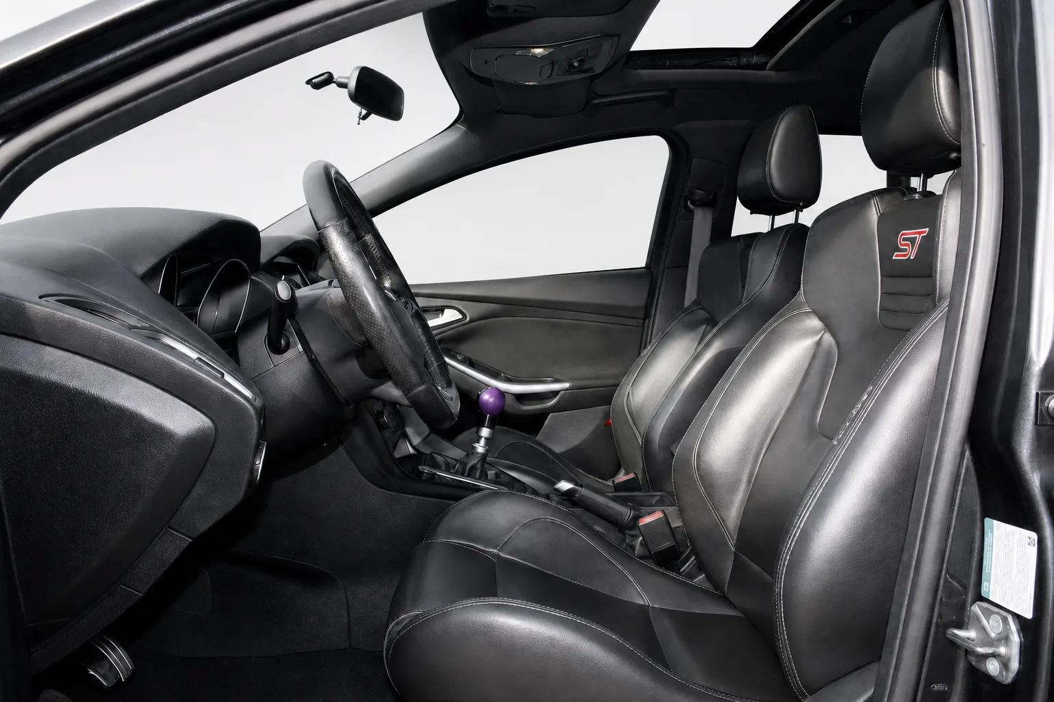 Used 2015 Ford Focus ST w/ Equipment Group 402A FWD image 10