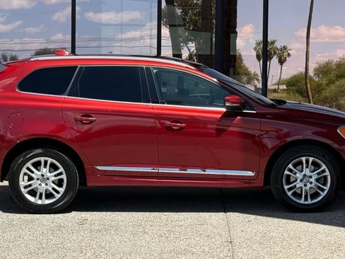 Used 2016 Volvo XC60 T5 Premier image 14