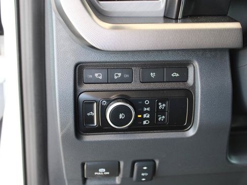Used 2024 Ford F250 Platinum w/ Tremor Off-Road Package AWD/4WD image 22
