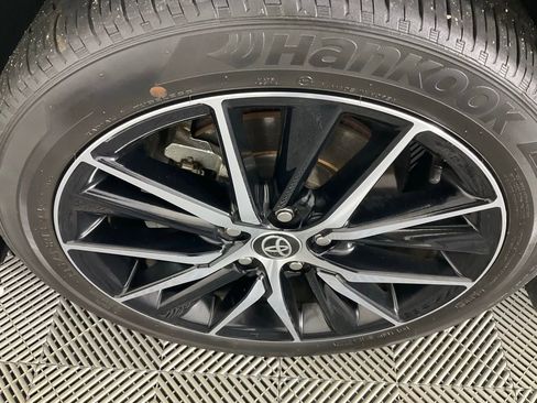 Used 2023 Toyota Camry SE image 10