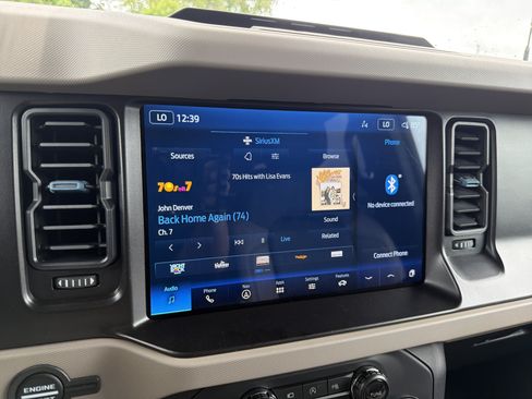 Used 2022 Ford Bronco Wildtrak AWD/4WD image 23