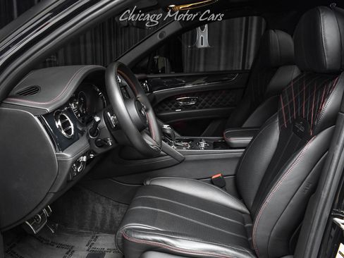 Used 2021 Bentley Bentayga AWD/4WD image 26