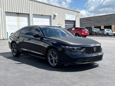 Used 2023 Honda Accord EX image 1