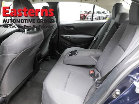 Used 2022 Toyota Corolla LE image 21