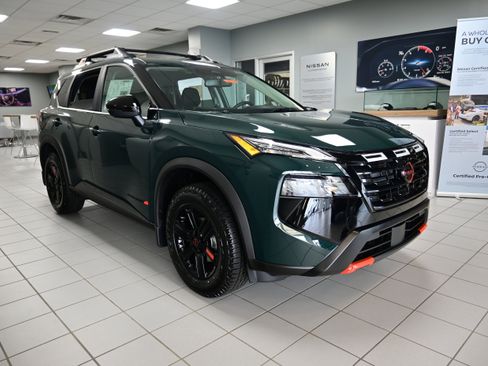 New 2026 Nissan Rogue Rock Creek image 2