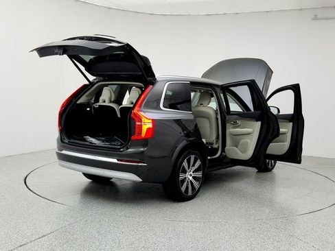 Certified 2022 Volvo XC90 T6 Inscription w/ Advanced Package image 11
