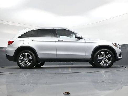 Used 2016 Mercedes-Benz GLC 300 4MATIC w/ Premium Package image 30
