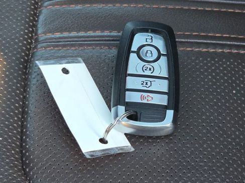 Used 2021 Ford Expedition King Ranch image 29