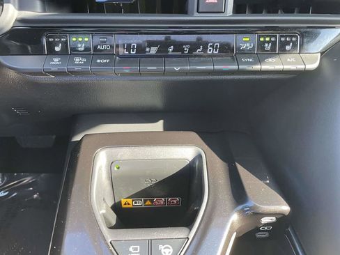 Used 2026 Toyota Crown Platinum AWD/4WD image 42
