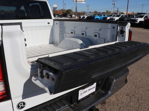 Used 2024 GMC Sierra 1500 SLT image 29