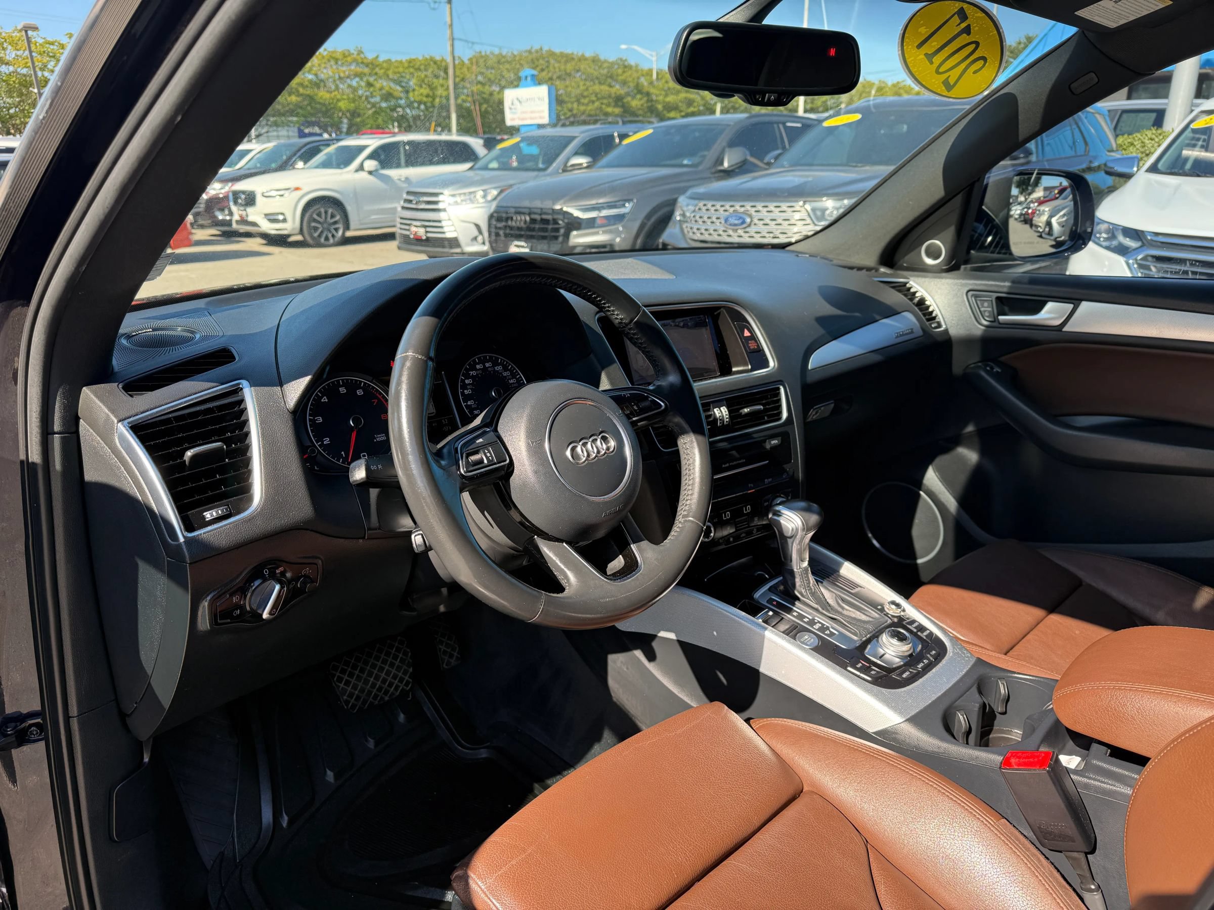 Used 2017 Audi Q5 2.0T Premium Plus w/ Technology Package AWD/4WD image 16