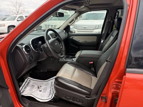 Used 2007 Ford Explorer XLT AWD/4WD image 13