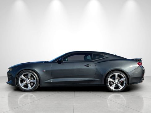 Used 2016 Chevrolet Camaro SS image 2